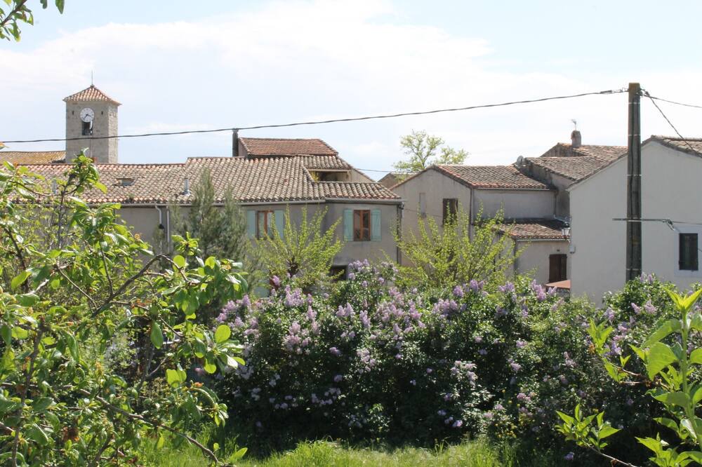 Photo of Outdoor in Montclar