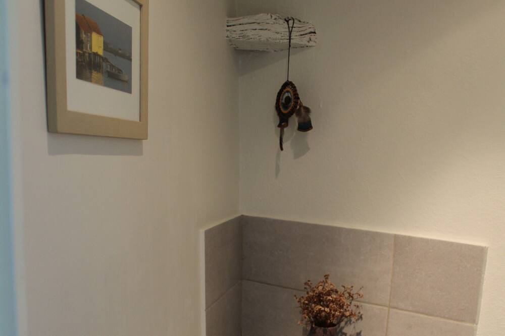Photo of Bathroom in Montclar
