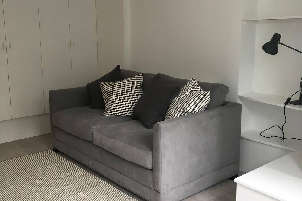 Photo of Livingroom in Clapton