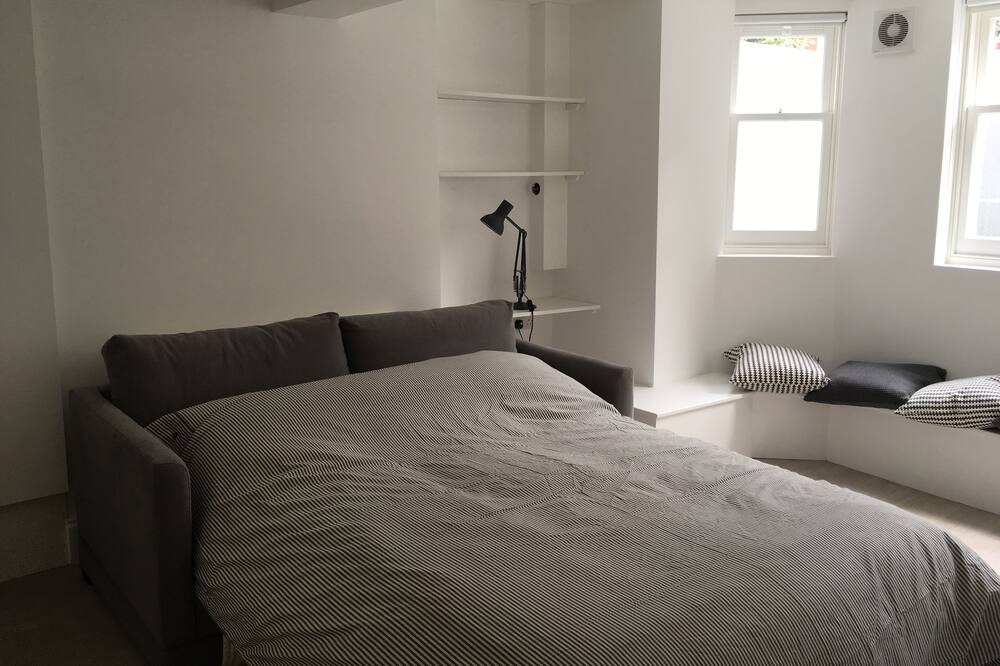 Photo of Bedroom in Clapton