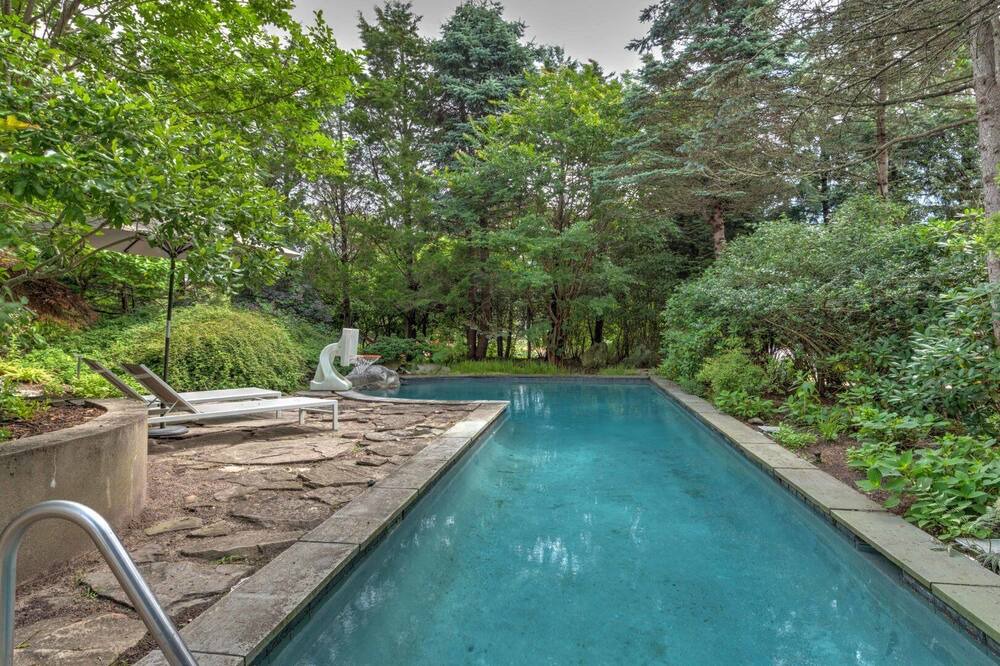 Photo of Outdoor in Beach Hampton