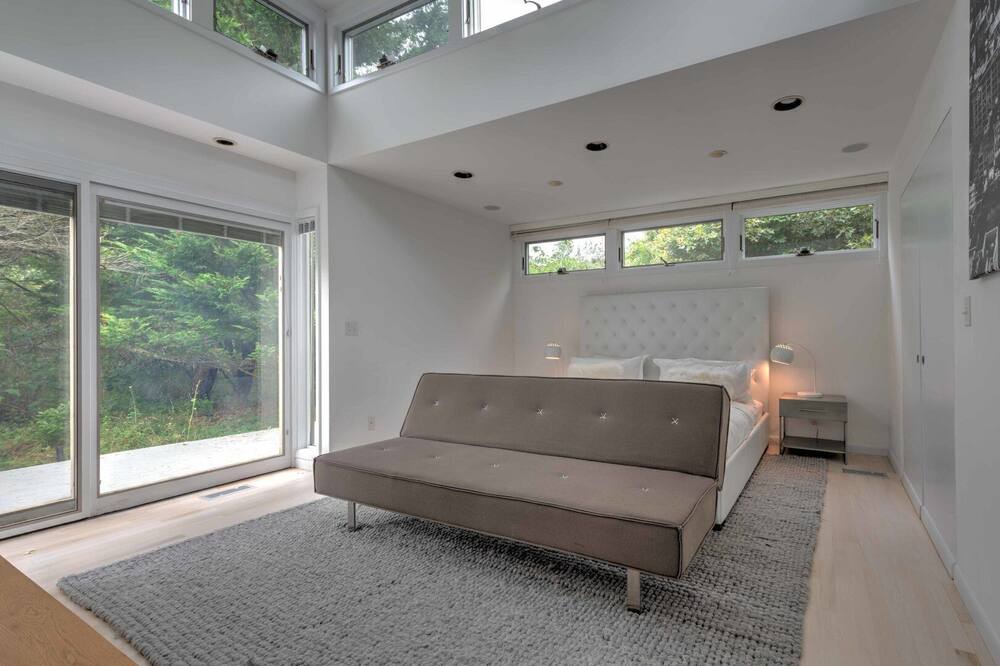 Photo of Livingroom in Beach Hampton