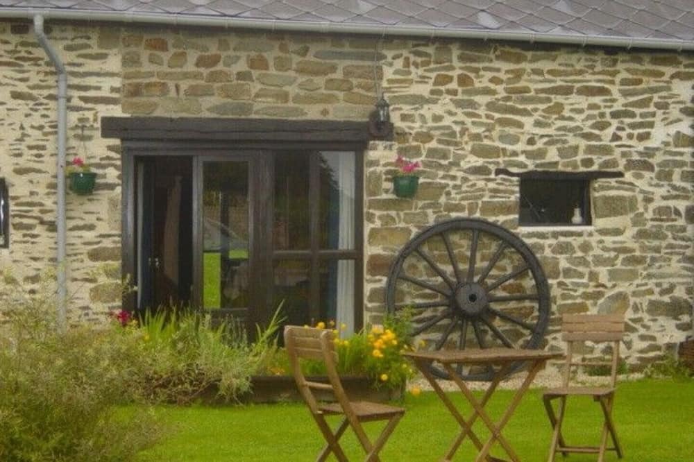Photo of Outdoor in Madre
