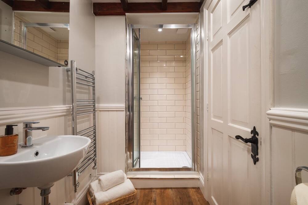 Photo of Bathroom in Reeth