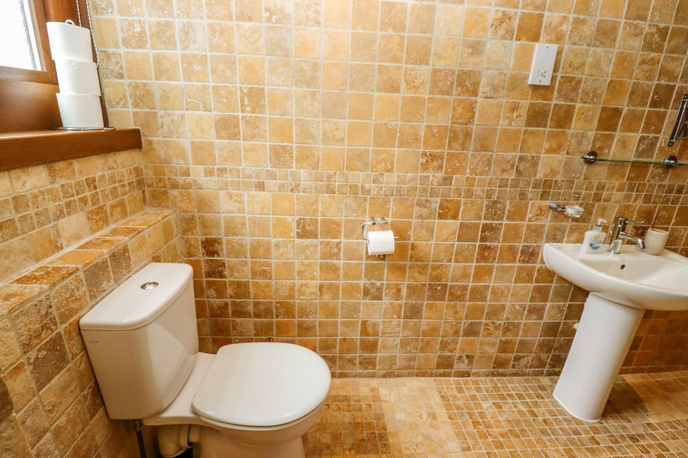 Photo of Bathroom in Thwing