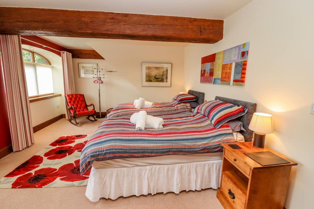 Photo of Bedroom in Thwing