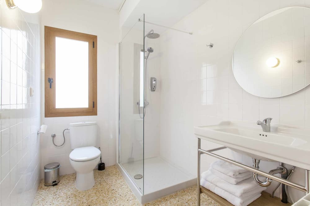 Photo of Bathroom in Alpuente