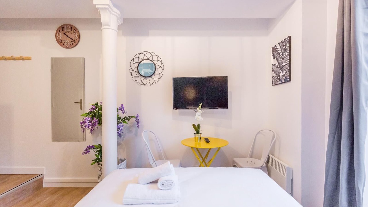 Photo of Bedroom in Quartier de la Monnaie
