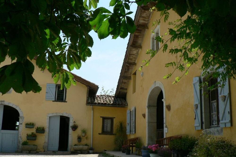 Photo of Outdoor in Ossages
