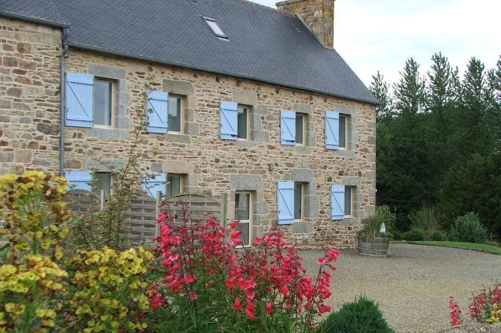 Photo of Outdoor in Pedernec