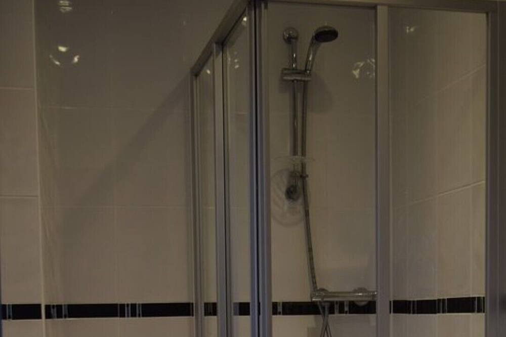 Photo of Bathroom in Garlieston