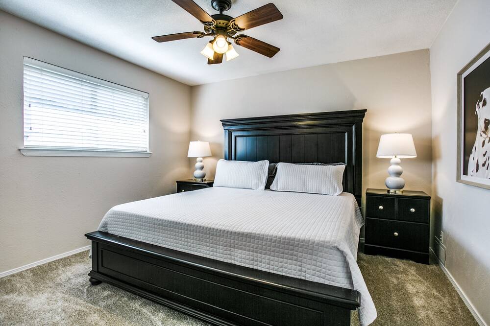 Photo of Bedroom in Cowley