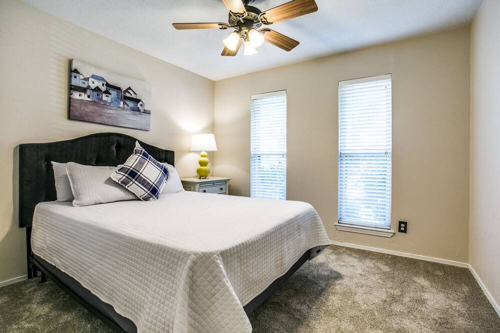Photo of Bedroom in Cowley