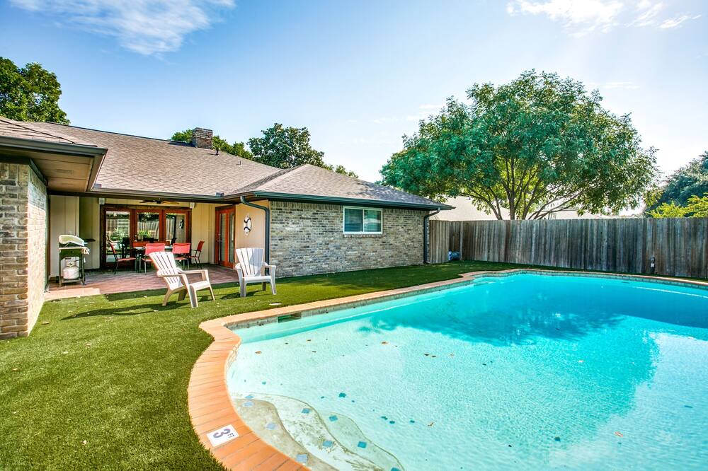 Photo of Outdoor in Cowley