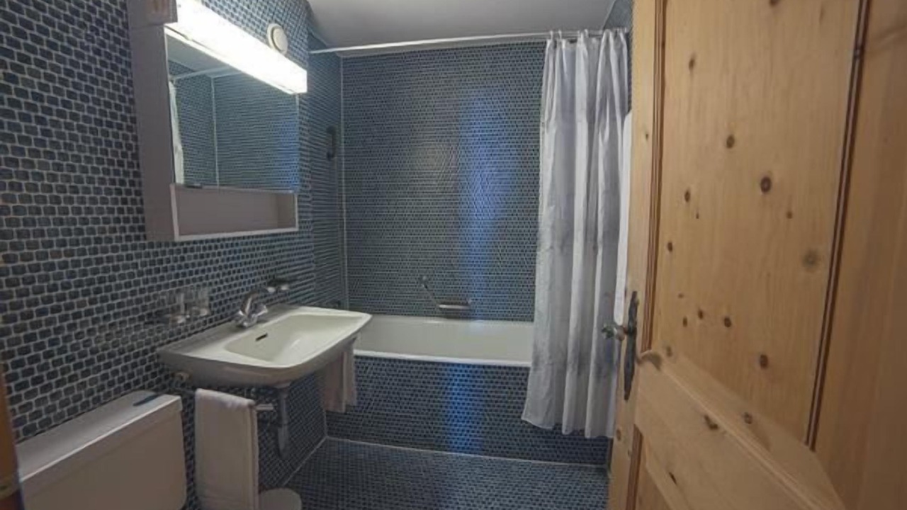 Photo of Bathroom in Bever