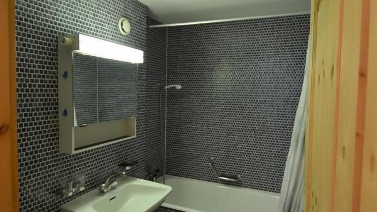 Photo of Bathroom in Bever