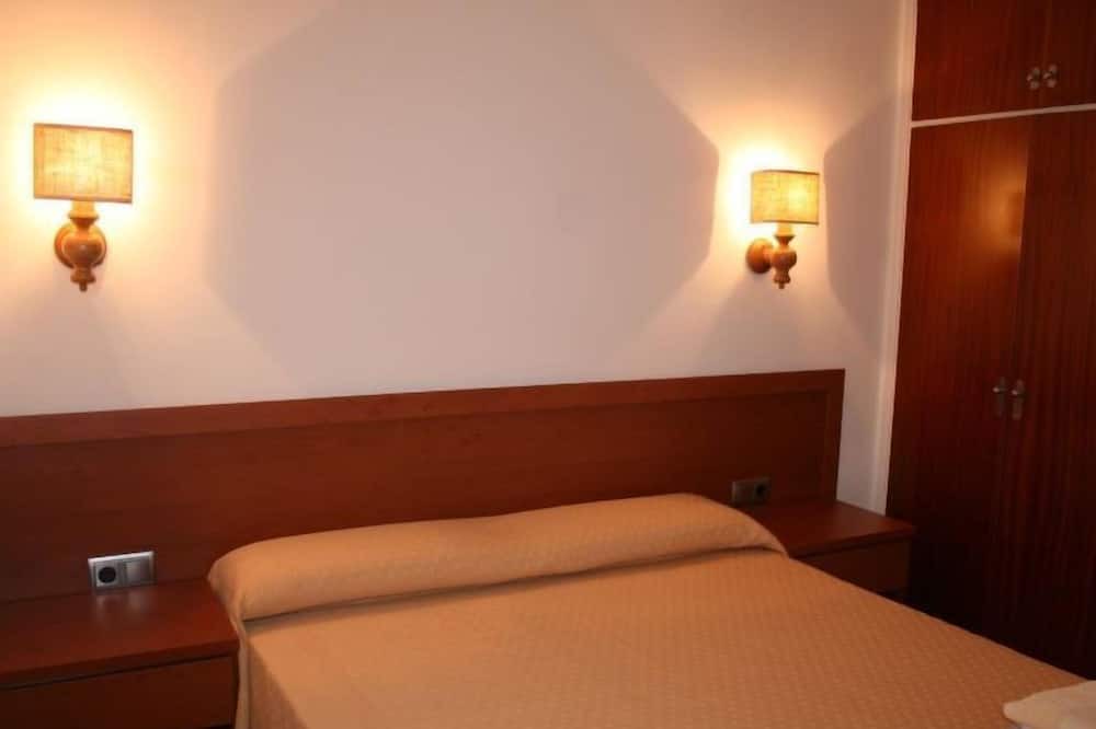 Photo of Bedroom in Pals