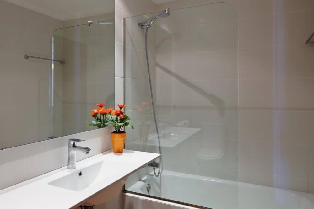 Photo of Bathroom in Pals