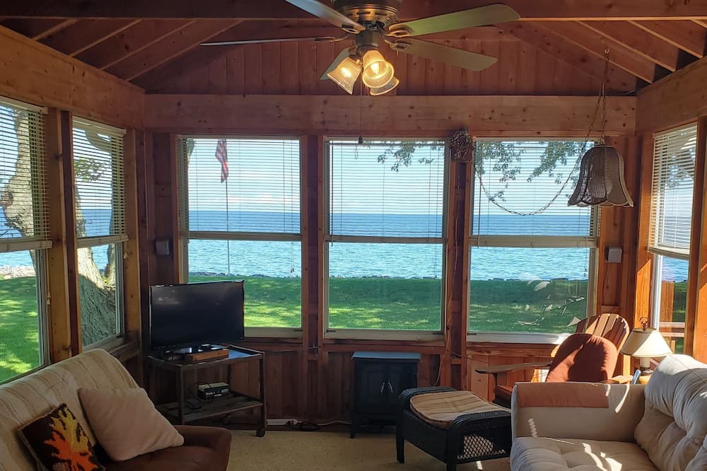 Photo of Livingroom in Kent