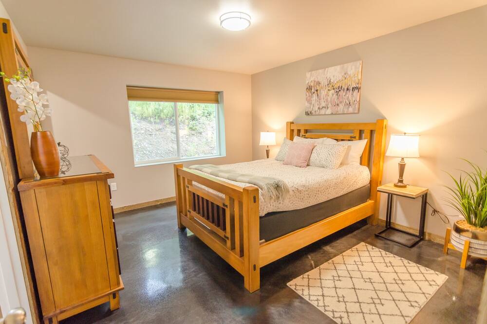 Photo of Bedroom in Gateway