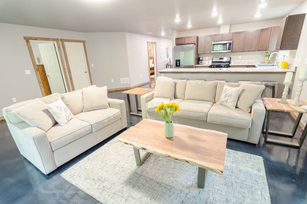 Photo of Livingroom in Gateway