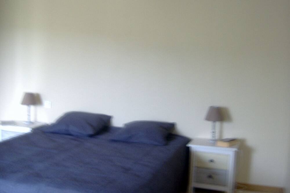 Photo of Bedroom in Troncens