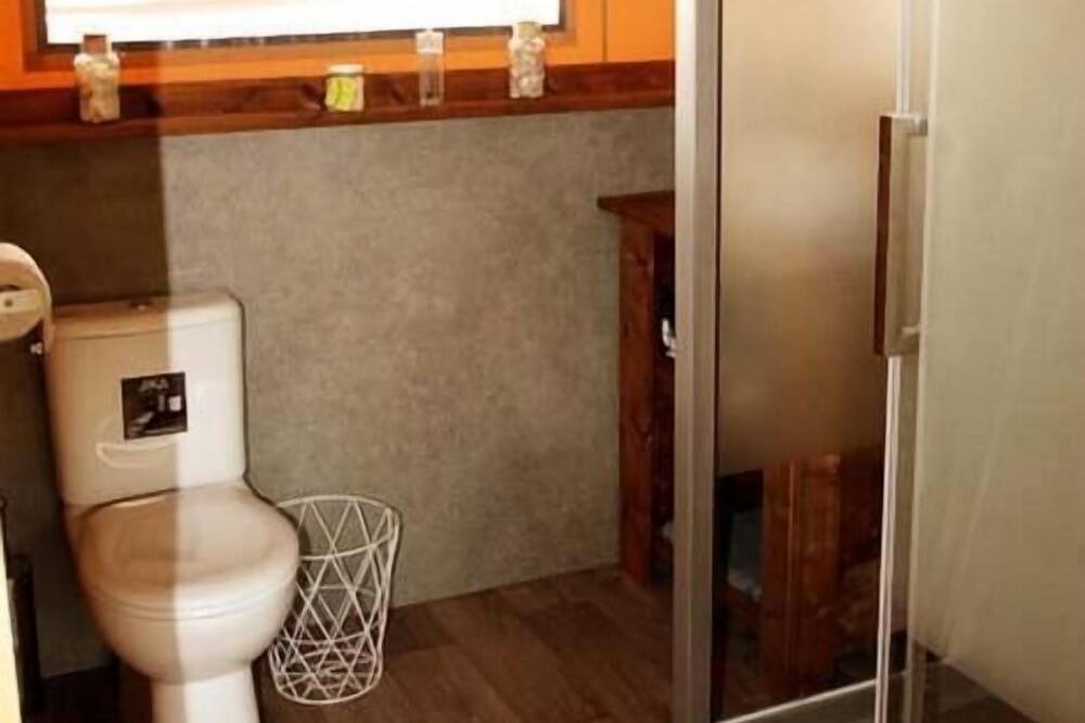 Photo of Bathroom in Cassagnabere-Tournas