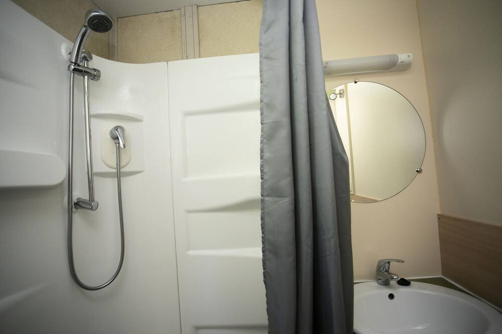 Photo of Bathroom in Pamiers