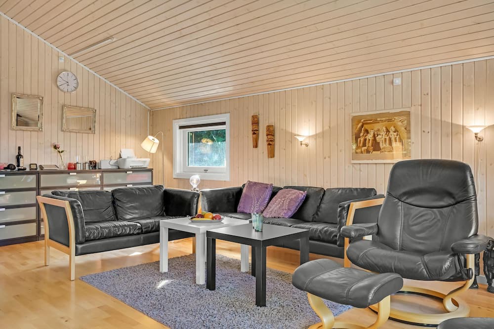 Photo of Bedroom in Follenslev