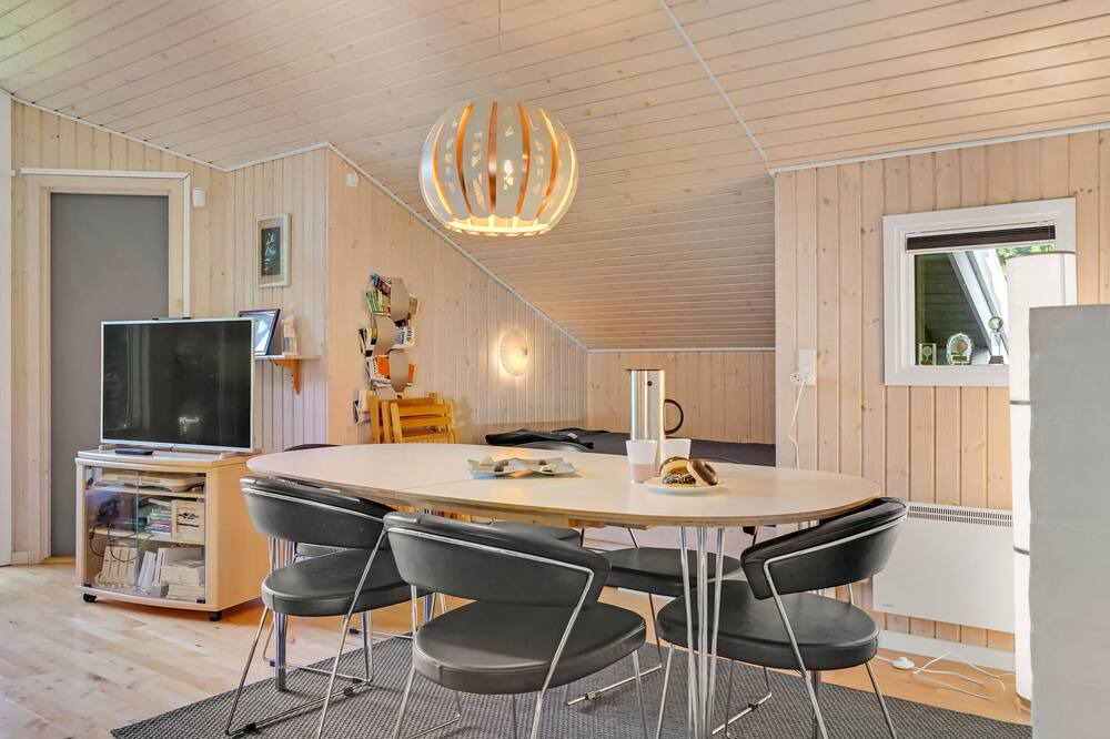 Photo of Bedroom in Follenslev