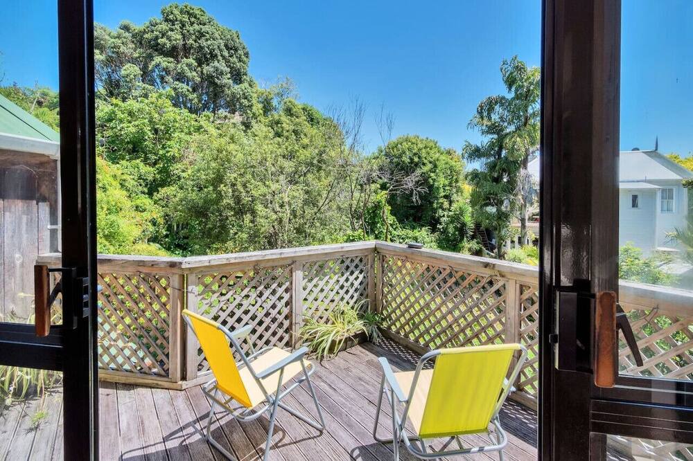 Photo of Others in Ponsonby