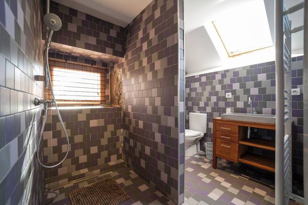 Photo of Bathroom in Caniac-du-Causse