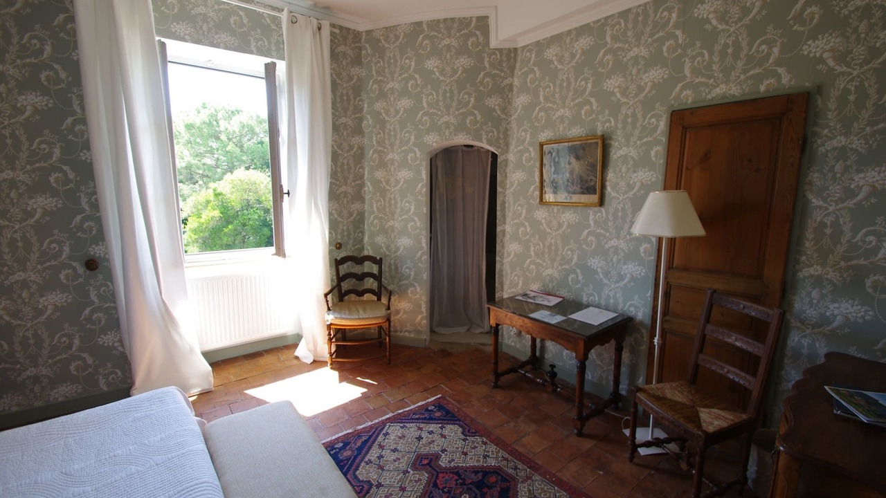 Photo of Bedroom in Pont-Saint-Esprit