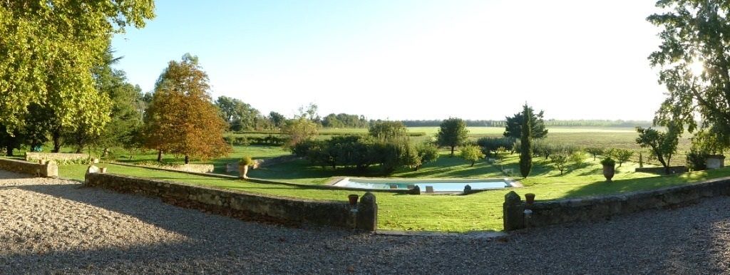 Photo of Outdoor in Pont-Saint-Esprit