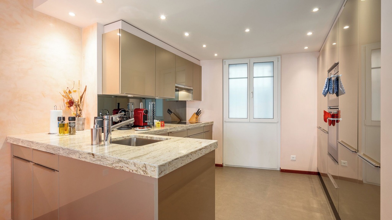 Photo of Kitchen in Montreux City Centre