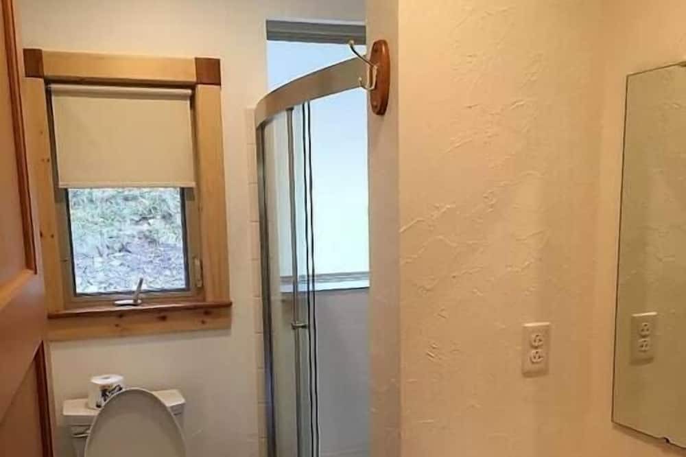 Photo of Bathroom in Oliverea