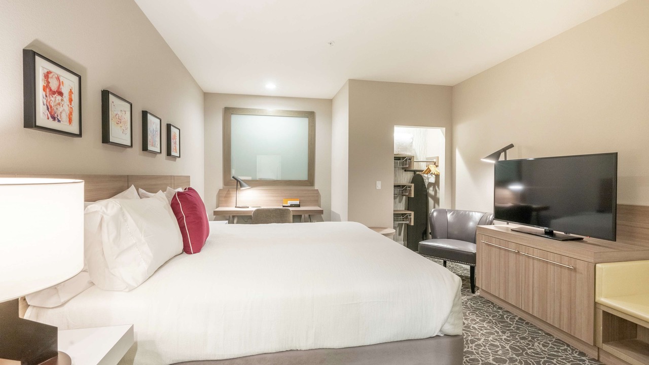 Photo of Bedroom in Downtown Wichita