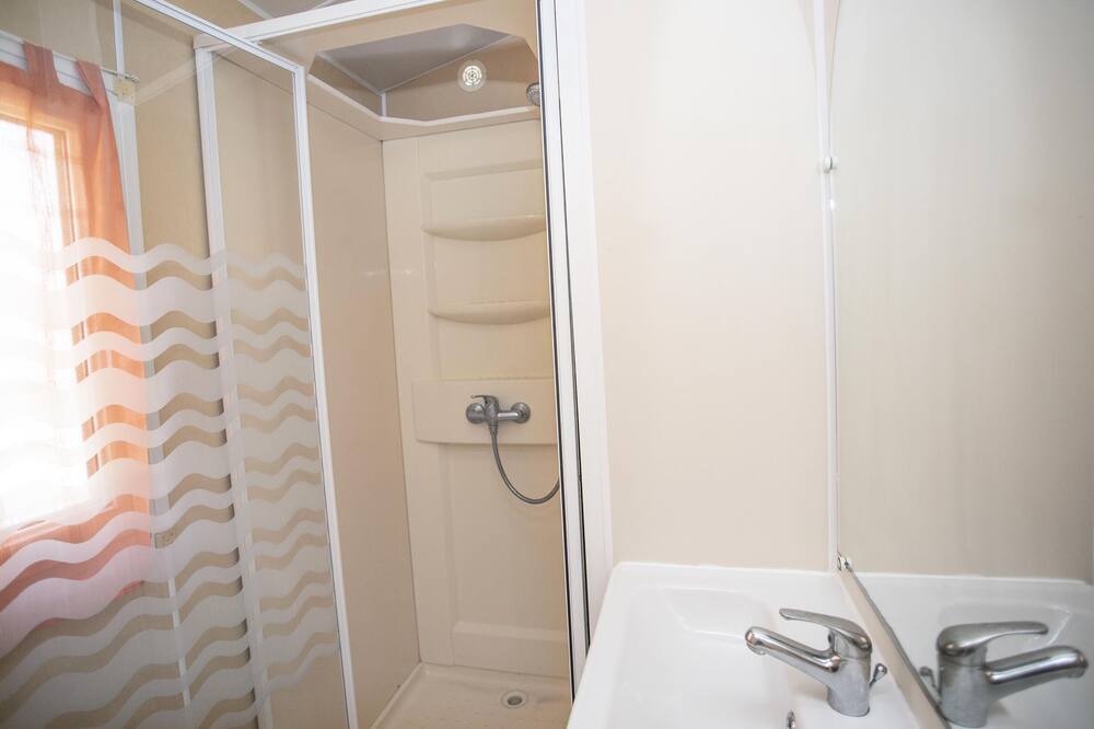 Photo of Bathroom in Pamiers