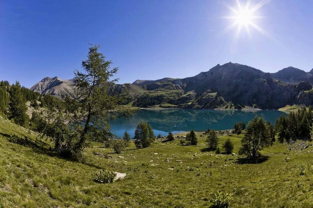 Photo of Others in Allos