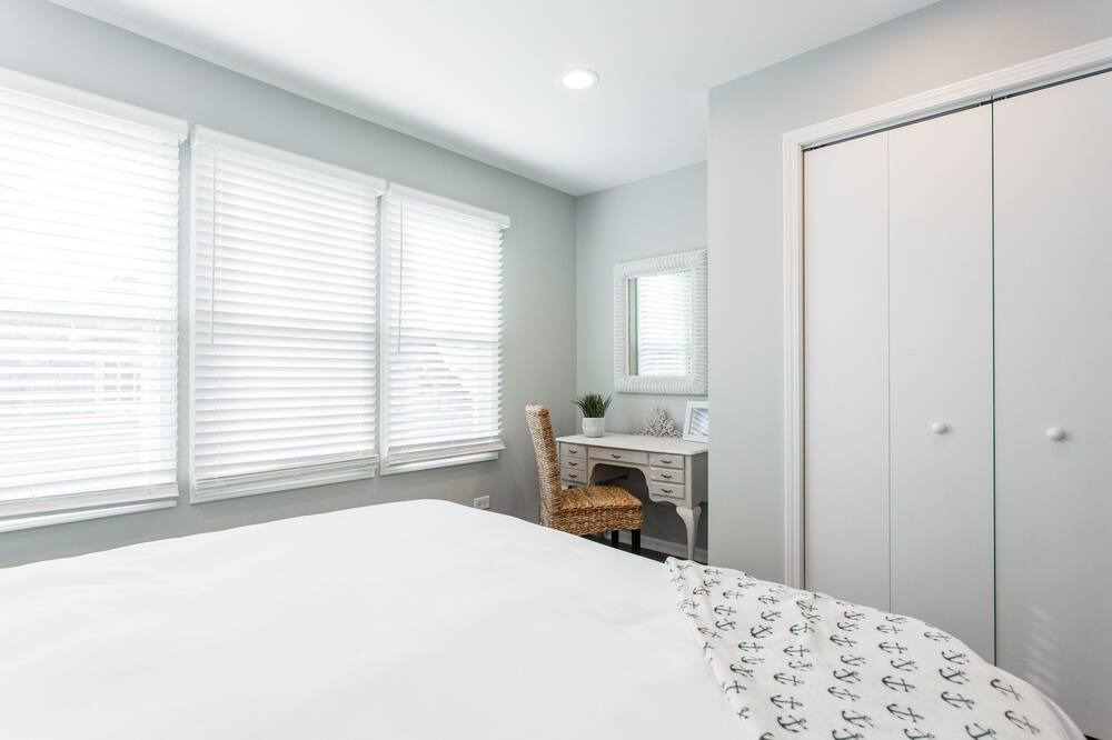 Photo of Bedroom in Fox Lake