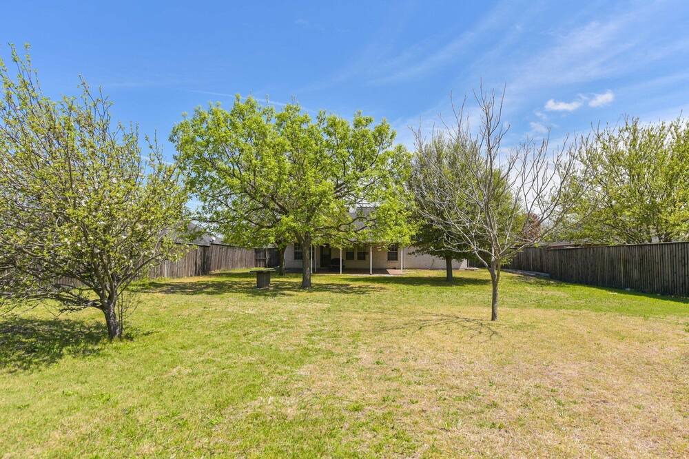 Photo of Outdoor in Red Oak