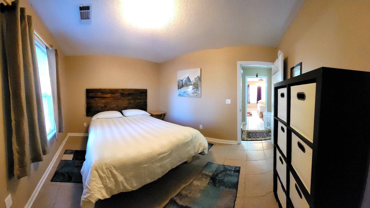 Photo of Bedroom in Daleville