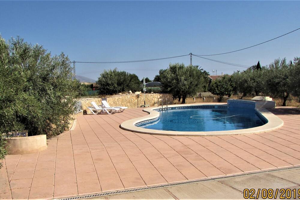 Photo of Outdoor in Sax