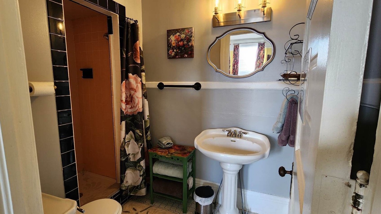 Photo of Bathroom in Clinton