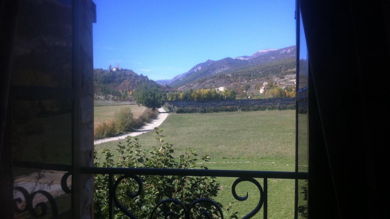 Photo of Patio Balcony in Saint-Vincent-sur-Jabron