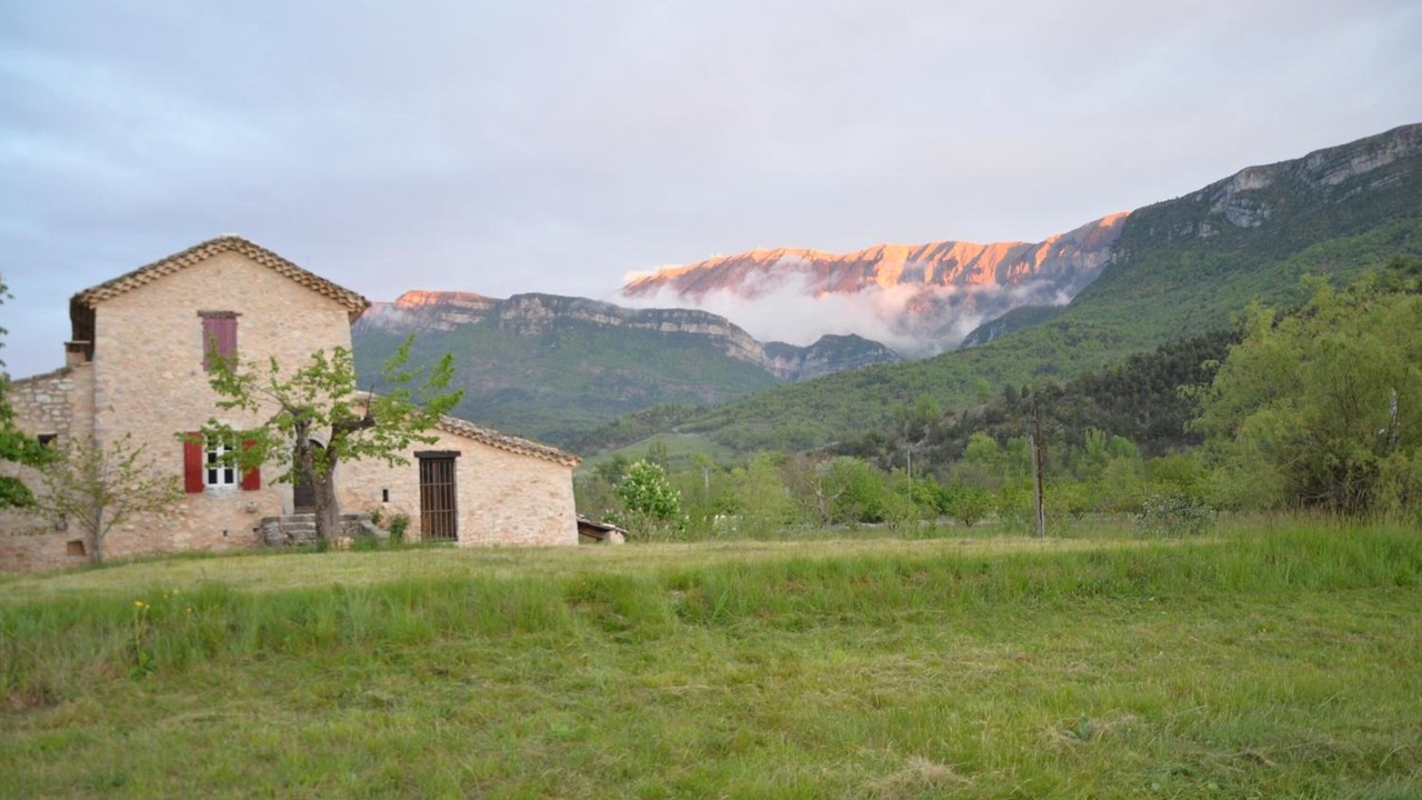 Photo of Outdoor in Saint-Vincent-sur-Jabron