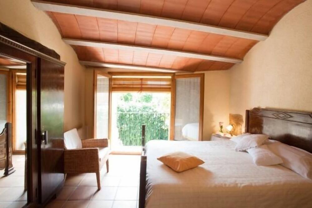 Photo of Bedroom in Sant Pau dʼOrdal