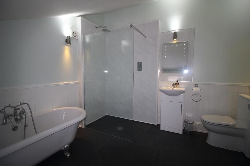 Photo of Bathroom in Cross Hands