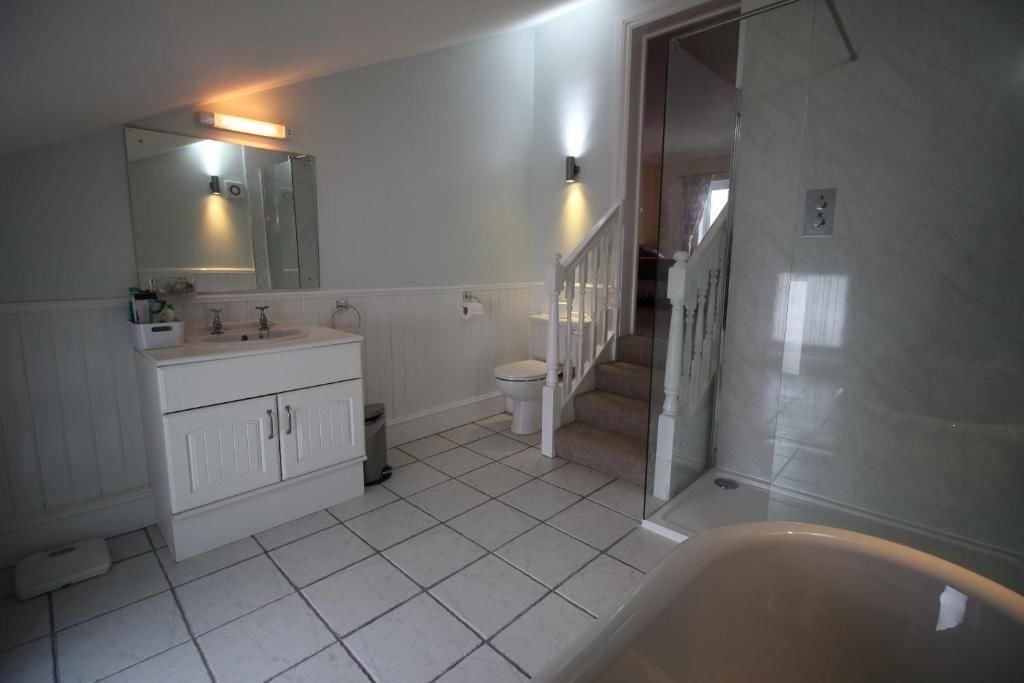 Photo of Bathroom in Cross Hands