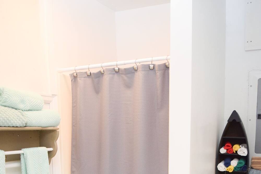 Photo of Bathroom in Gore